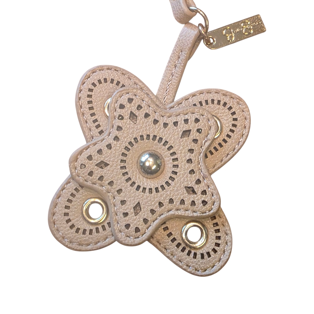 Beige Floral Keychain - Picture 2 of 3
